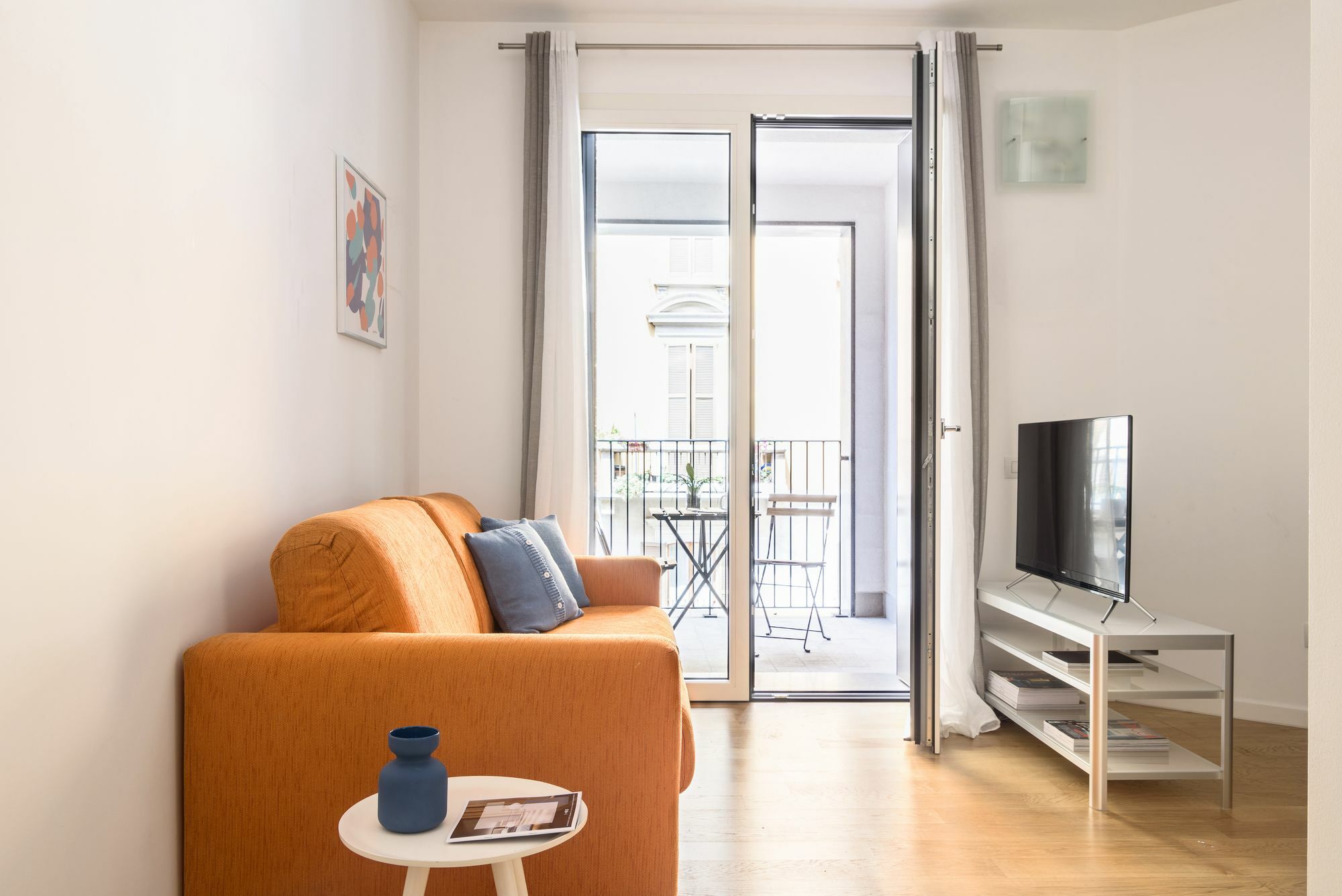 Joivy Sunny 1-Bed Flat With Balcony Lejlighed Milano Eksteriør billede